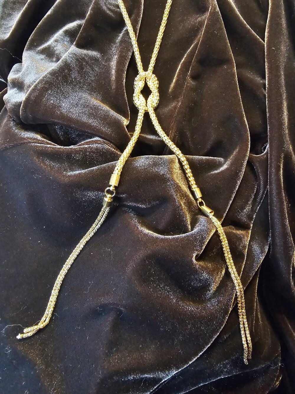 Gold Tone Love Knot Lariat Necklace Popcorn Chain Tassel Drop